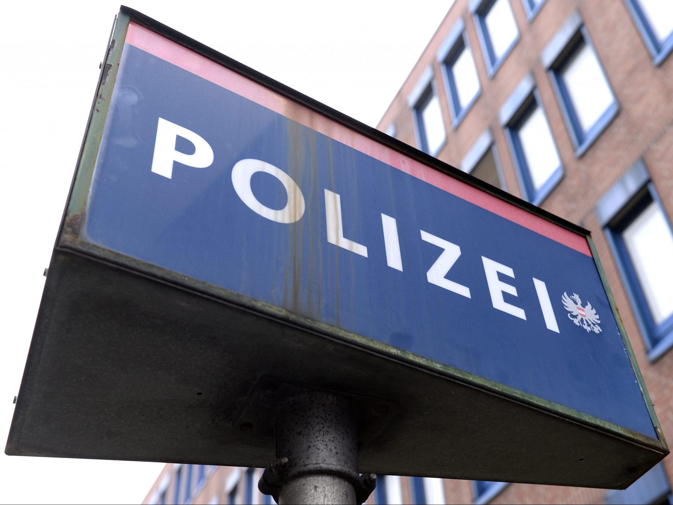 Sanierungen oder Neubauten bei fast 300 Polizeidienststellen laufen. Sanierungen oder Neubauten bei fast 300 Polizeidienststellen laufen.