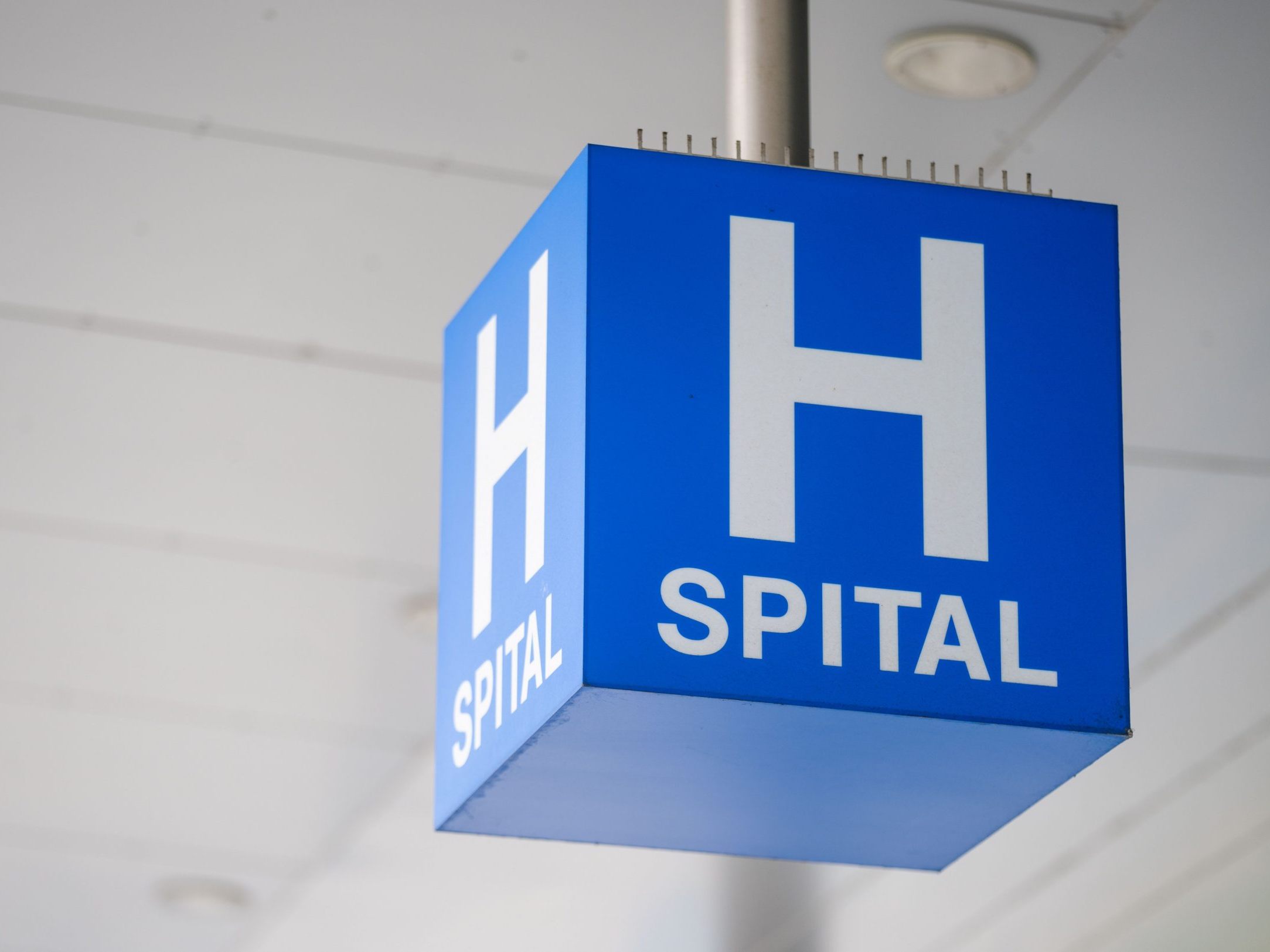 Drei Personen landeten nach Unfall im Bezirk Amstetten in Spitälern. Drei Personen landeten nach Unfall im Bezirk Amstetten in Spitälern.