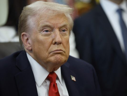 Viele Menschen bei Demonstrationen gegen Trump erwartet Viele Menschen bei Demonstrationen gegen Trump erwartet