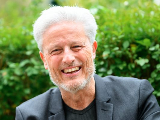 Kabarettist Florian Scheuba sieht Humor als Waffe in unlustigen Zeiten Kabarettist Florian Scheuba sieht Humor als Waffe in unlustigen Zeiten