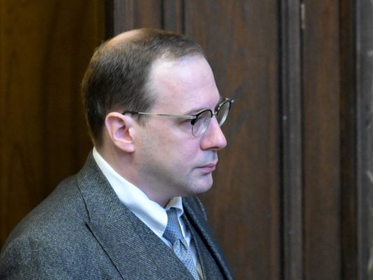 Teichtmeister bleibt vorerst in forensisch-therapeutischem Zentrum Teichtmeister bleibt vorerst in forensisch-therapeutischem Zentrum