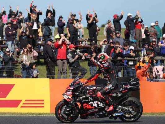 Bezzecchi gewinnt auch den Sprint auf Philip Island Bezzecchi gewinnt auch den Sprint auf Philip Island