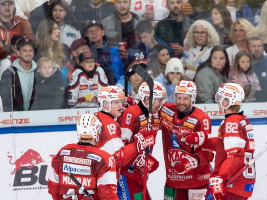 Der KAC rückt der Tabellenspitze immer näher Der KAC rückt der Tabellenspitze immer näher