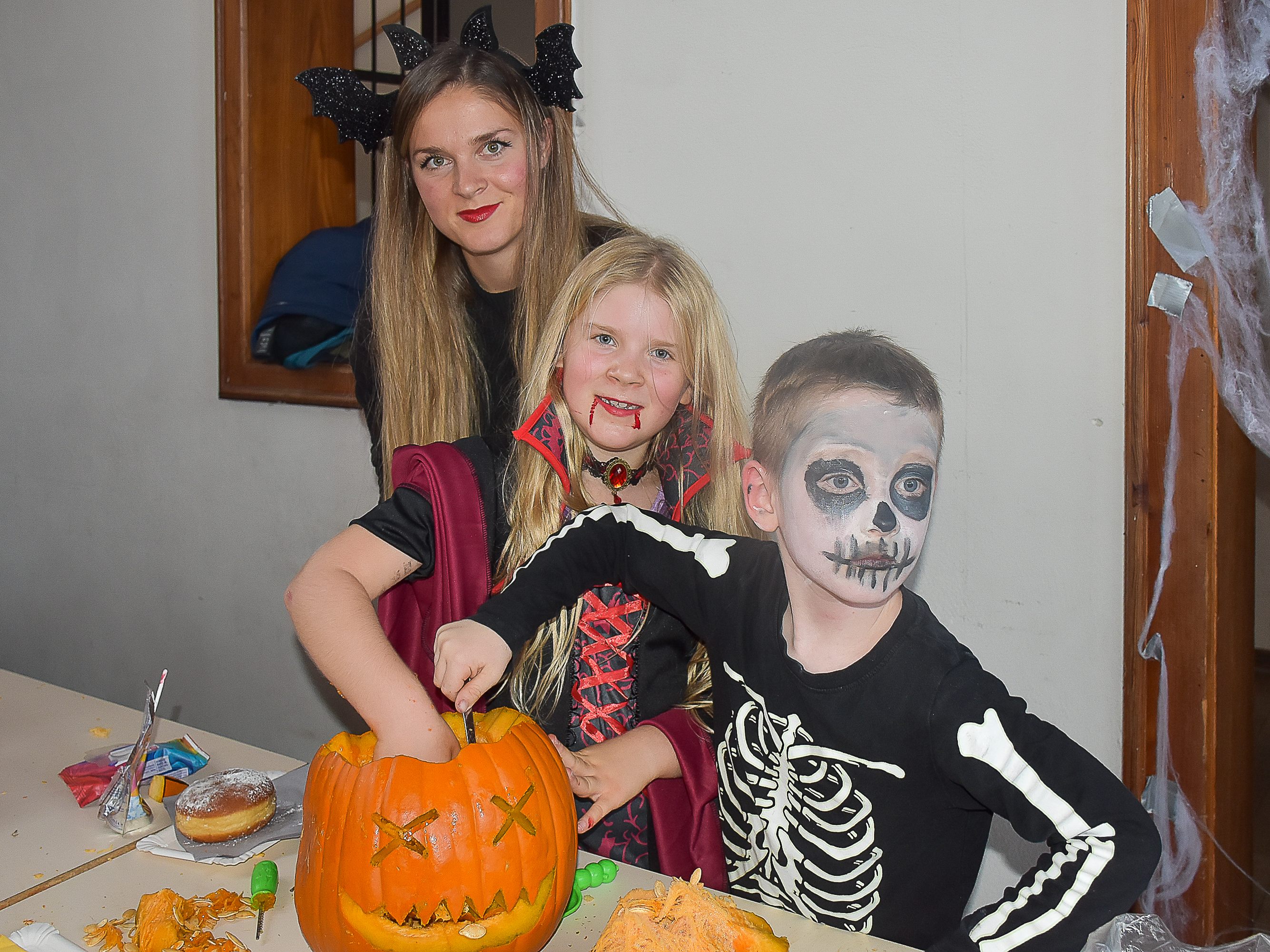 Halloween-Kürbisschnitzen in Lochau Halloween-Kürbisschnitzen in Lochau