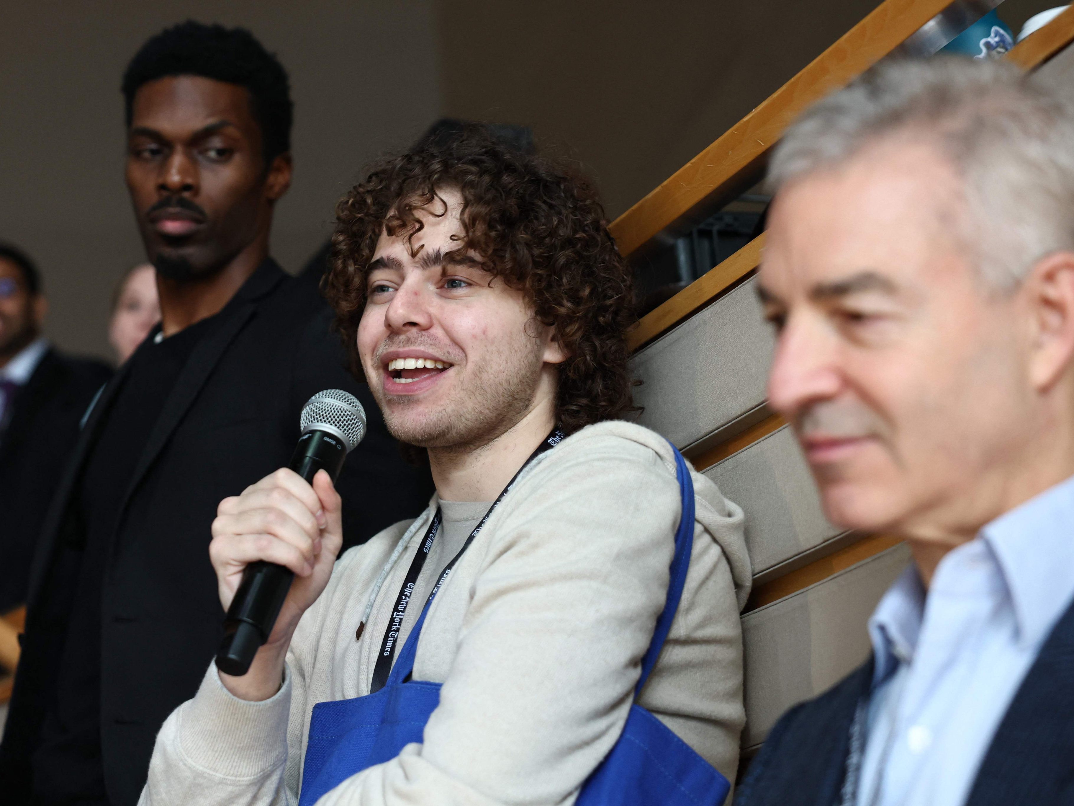 Shayne Coplan gründete Polymarket mit 21 – heute ist er laut Bloomberg mit 27 der jüngste Selfmade-Milliardär der Welt. Shayne Coplan gründete Polymarket mit 21 – heute ist er laut Bloomberg mit 27 der jüngste Selfmade-Milliardär der Welt.