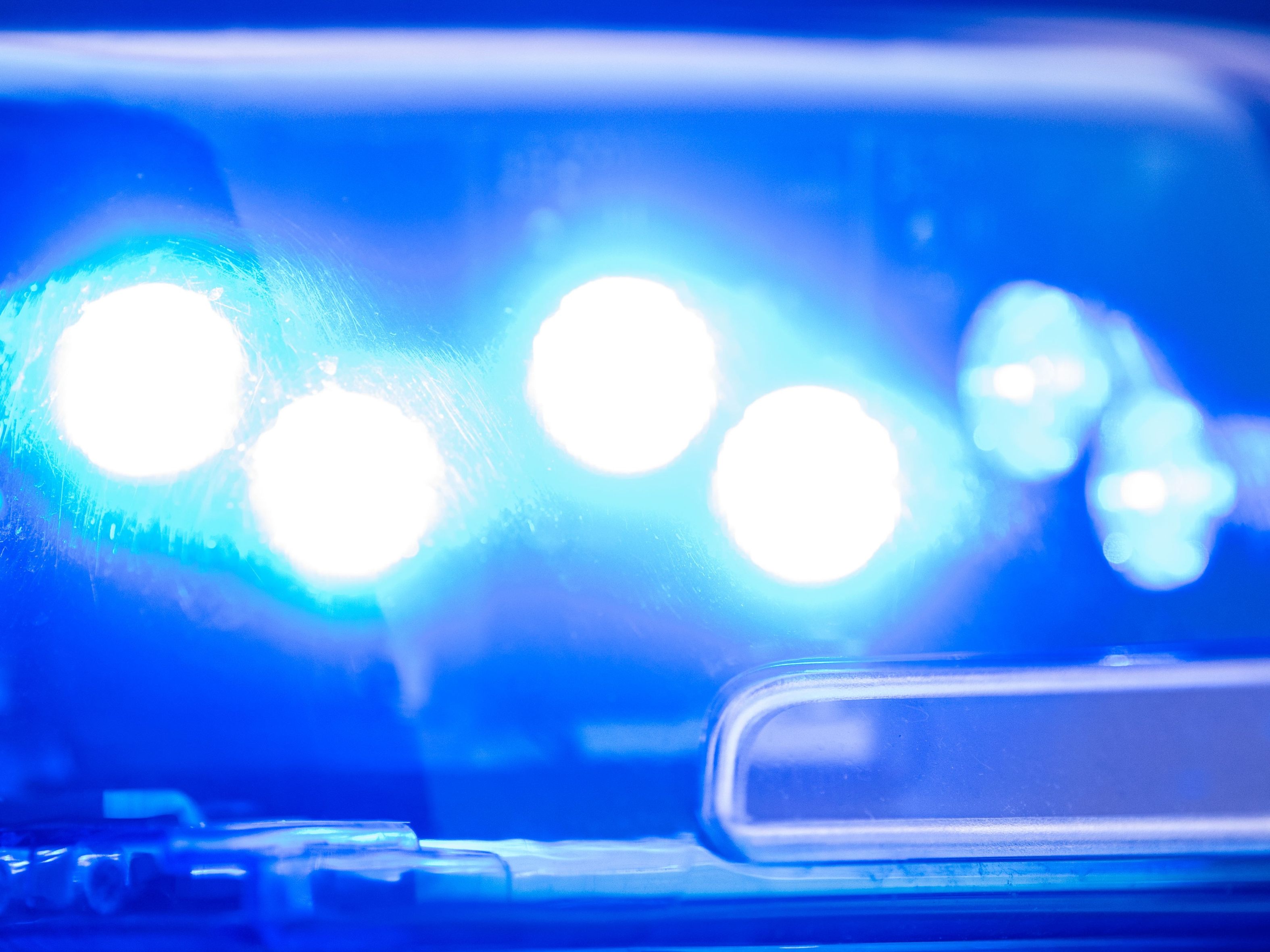 Beim Austritt einer Chemikalie in einer Wiener Putzerei wurde eine Frau schwer verletzt. Beim Austritt einer Chemikalie in einer Wiener Putzerei wurde eine Frau schwer verletzt.