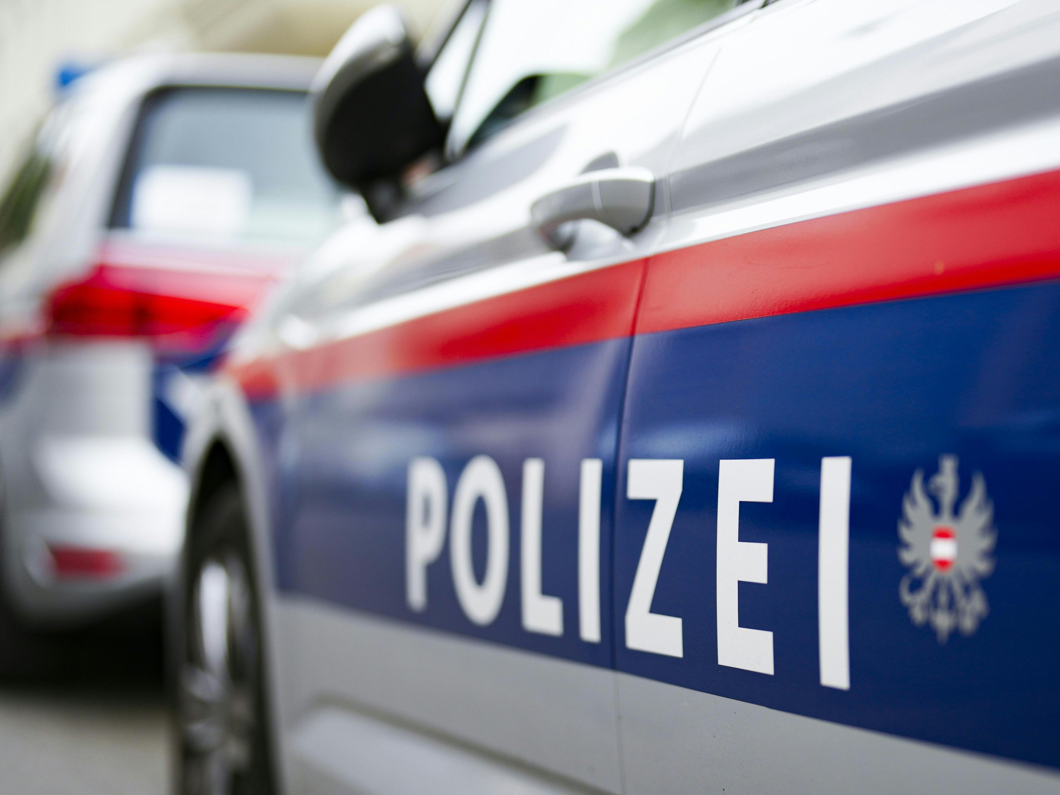 Drei Beschuldigte konnten festgenommen werden. Drei Beschuldigte konnten festgenommen werden.
