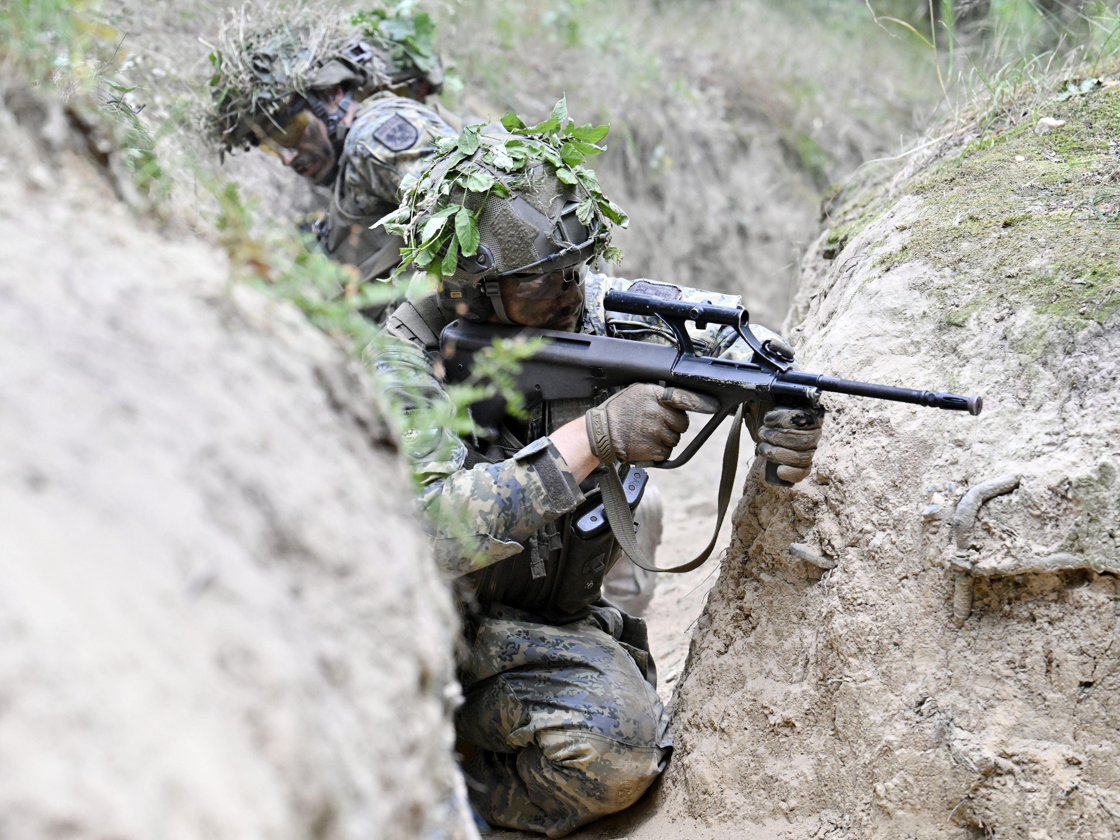 Die Bundesheer-Kommission soll eine Wehrdienst-Verlängerung auf zehn Monate befürworten. Die Bundesheer-Kommission soll eine Wehrdienst-Verlängerung auf zehn Monate befürworten.