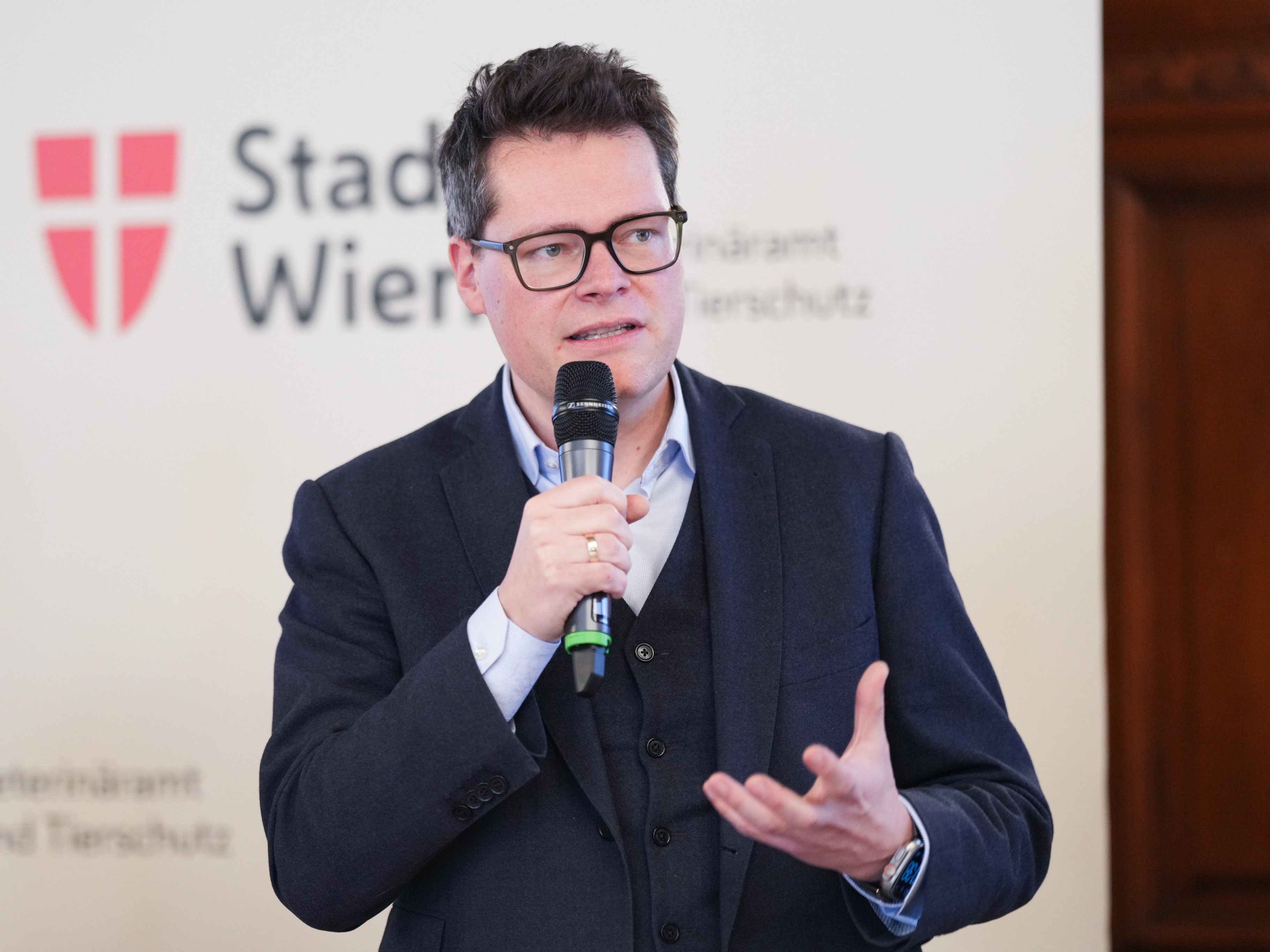 Die Strategie soll laut Czernohorszky das Leben in Wien langfristig umweltschonender gestalten. Die Strategie soll laut Czernohorszky das Leben in Wien langfristig umweltschonender gestalten.