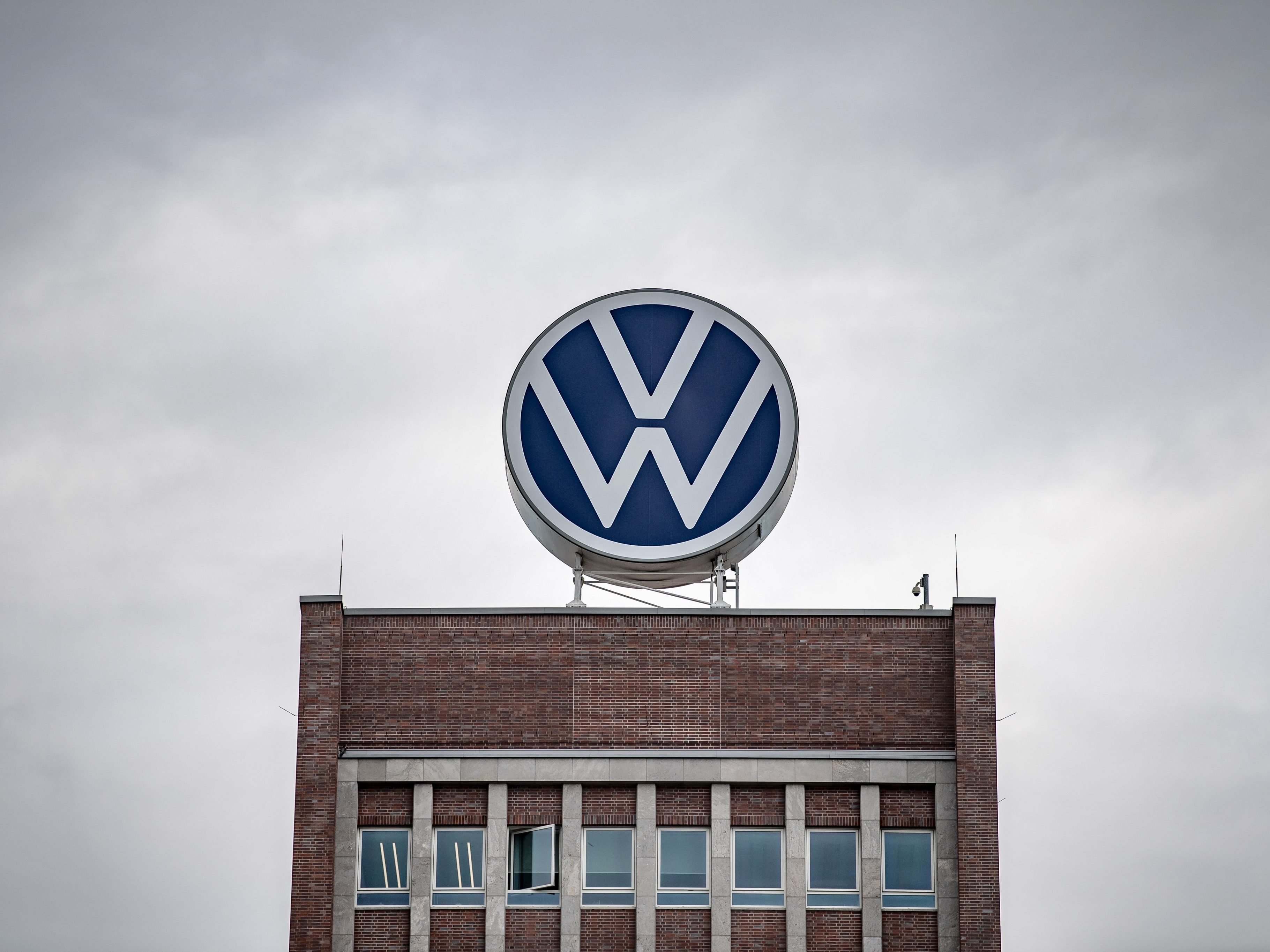 VW schreibt im dritten Quartal tiefrote Zahlen. VW schreibt im dritten Quartal tiefrote Zahlen.