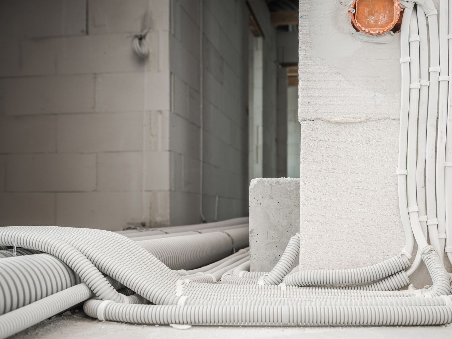 Der Neubau von Wohnungen verbleibt auf tiefem Niveau. Der Neubau von Wohnungen verbleibt auf tiefem Niveau.