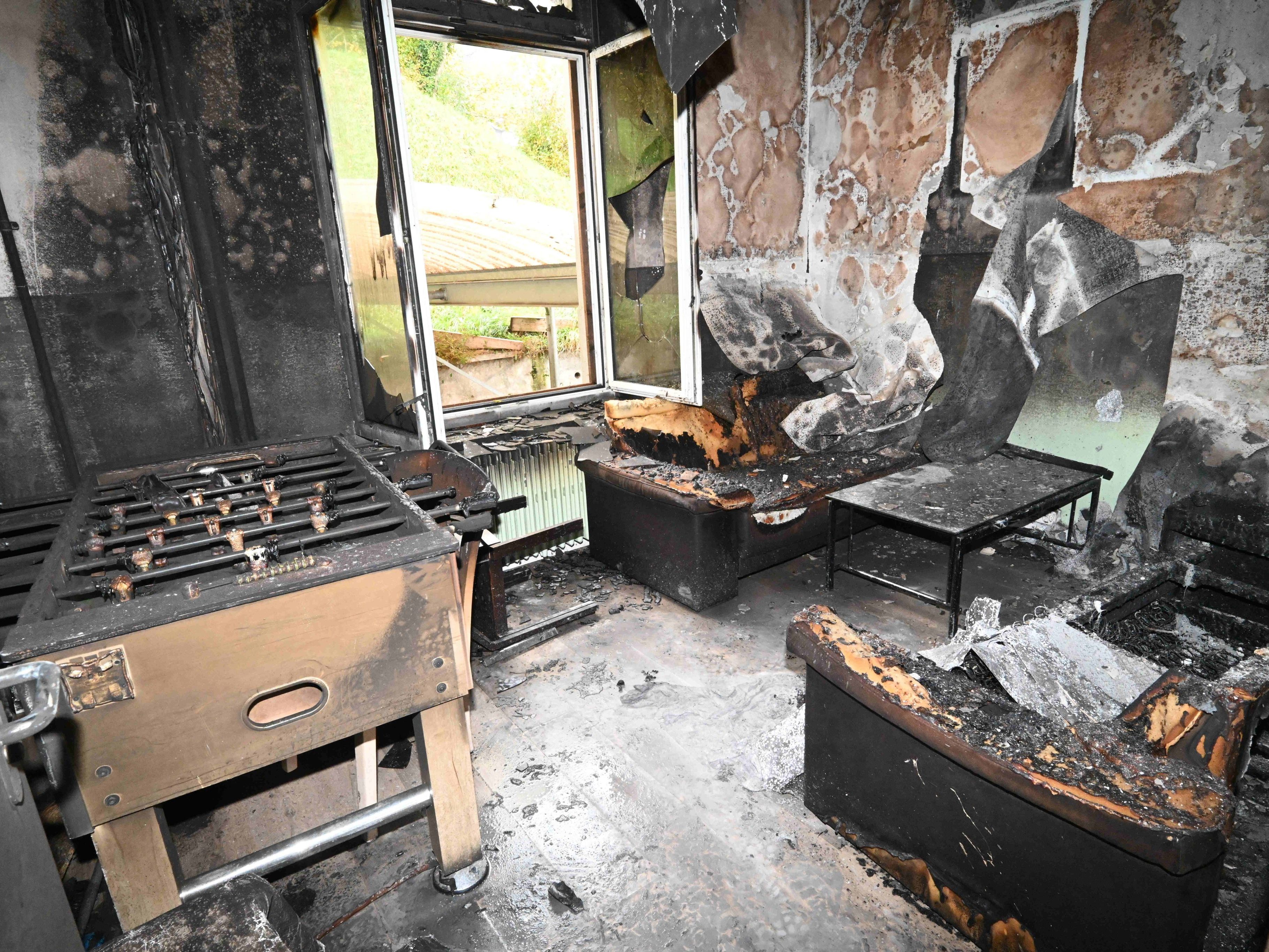 Ein Feuer hat eine Asylunterkunft bei St.Gallen beschädigt. Ein Feuer hat eine Asylunterkunft bei St.Gallen beschädigt.